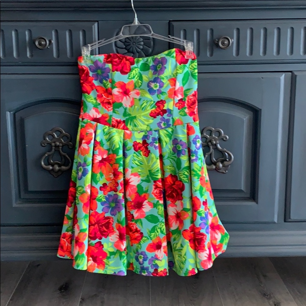 Bright floral strapless spring dress